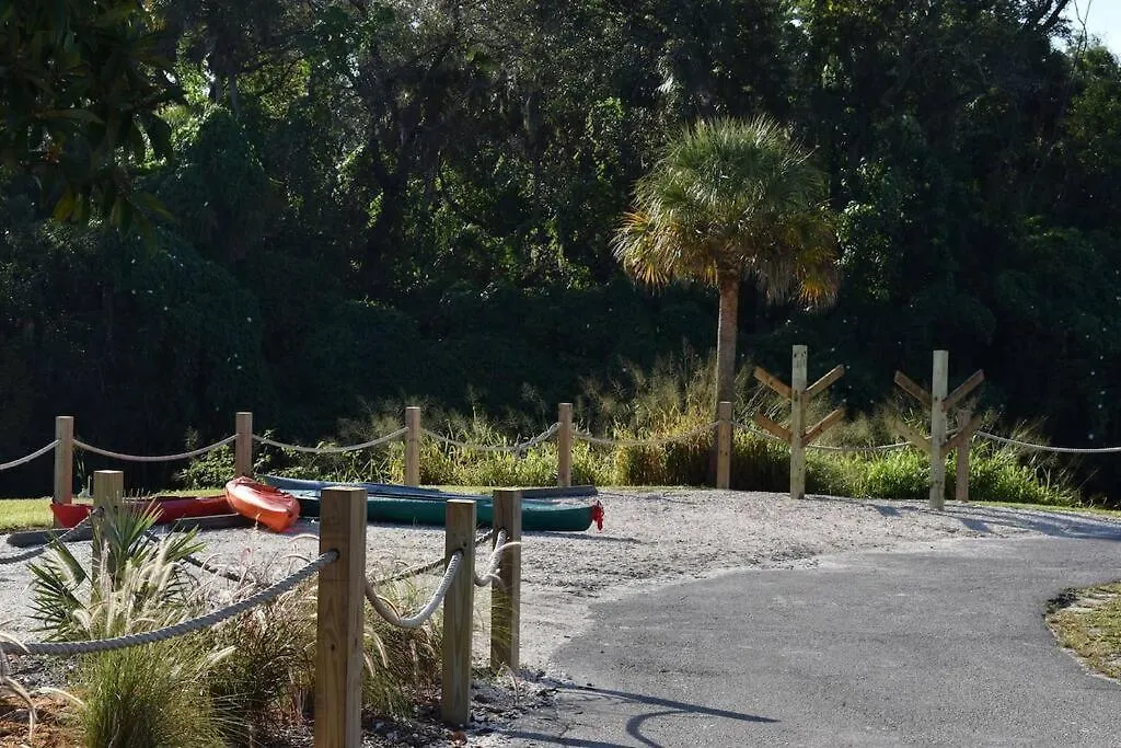 Pinecraft Blue Heron Tiny Home Sarasota