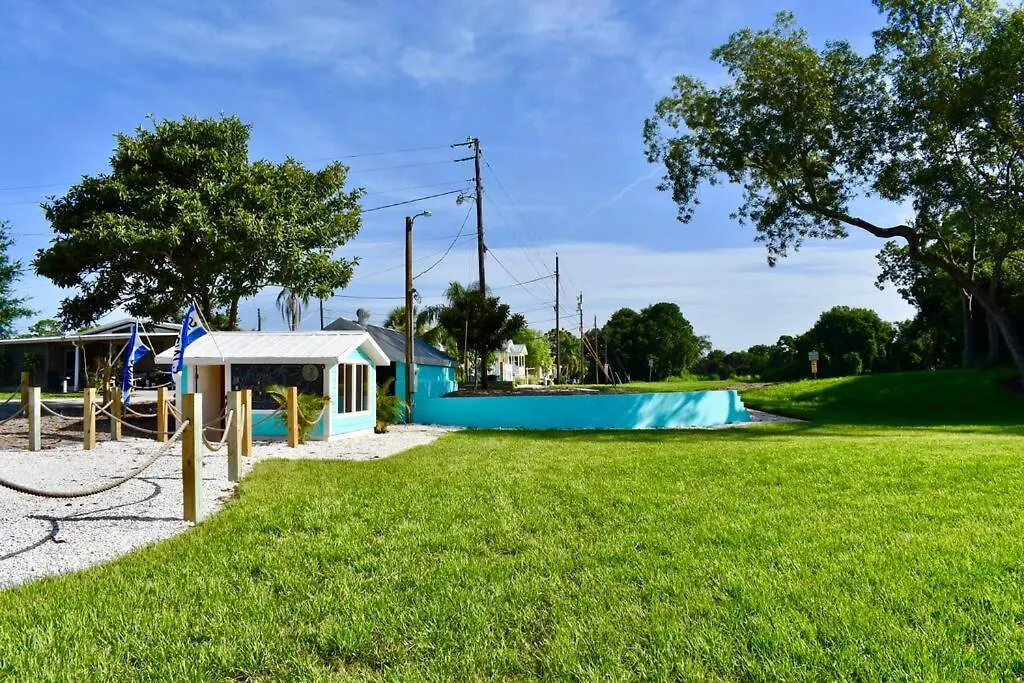 Semesterbostad Pinecraft Blue Heron Tiny Home Sarasota